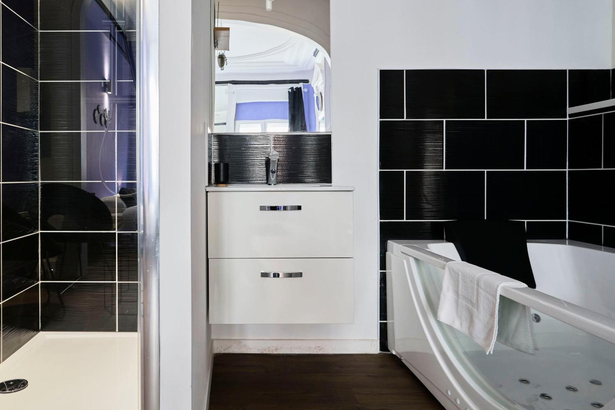 Апартаменты Ng Prestige - Lille L Roubaix Trichon - Balneo - Netflix - Wifi Экстерьер фото