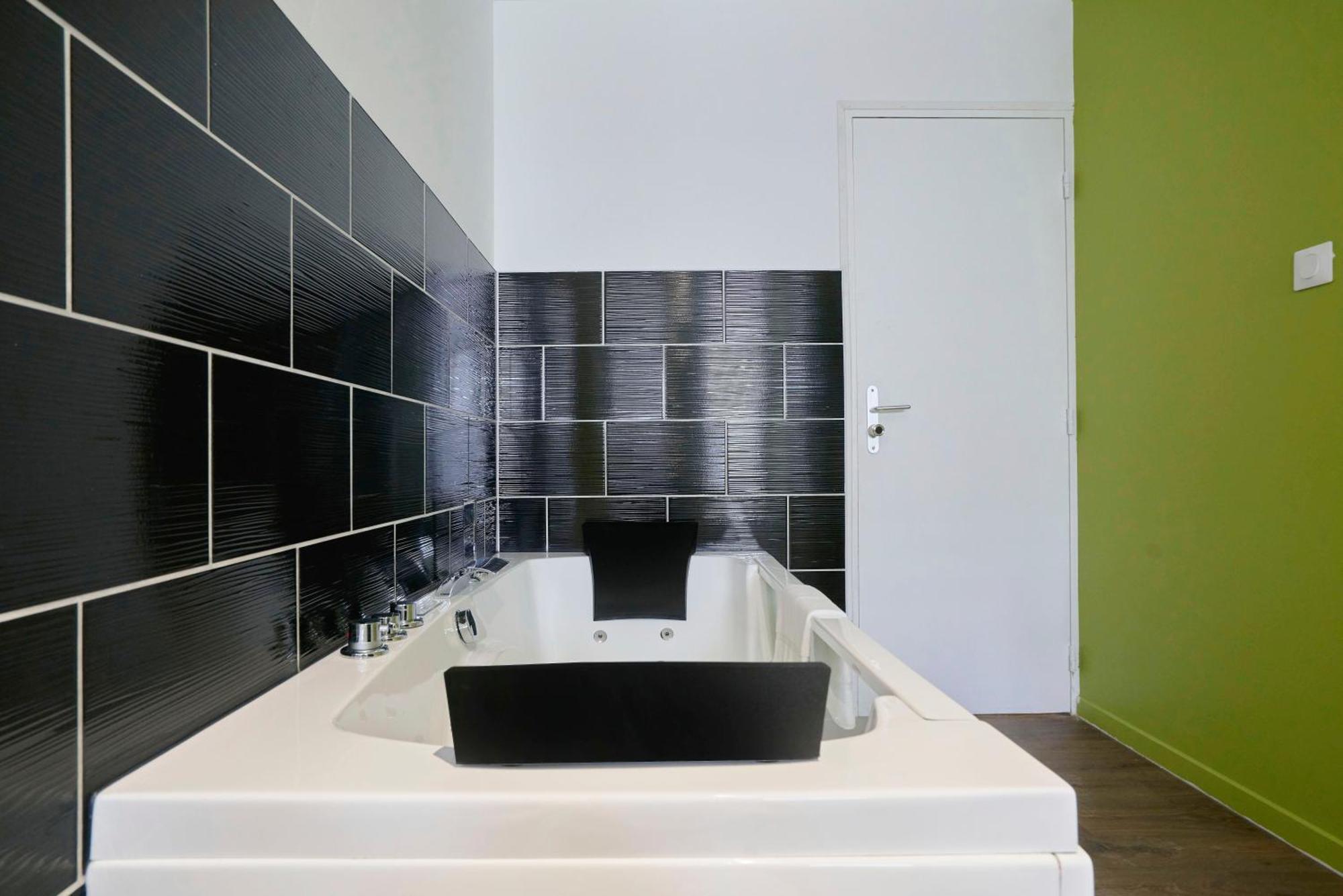 Апартаменты Ng Prestige - Lille L Roubaix Trichon - Balneo - Netflix - Wifi Экстерьер фото