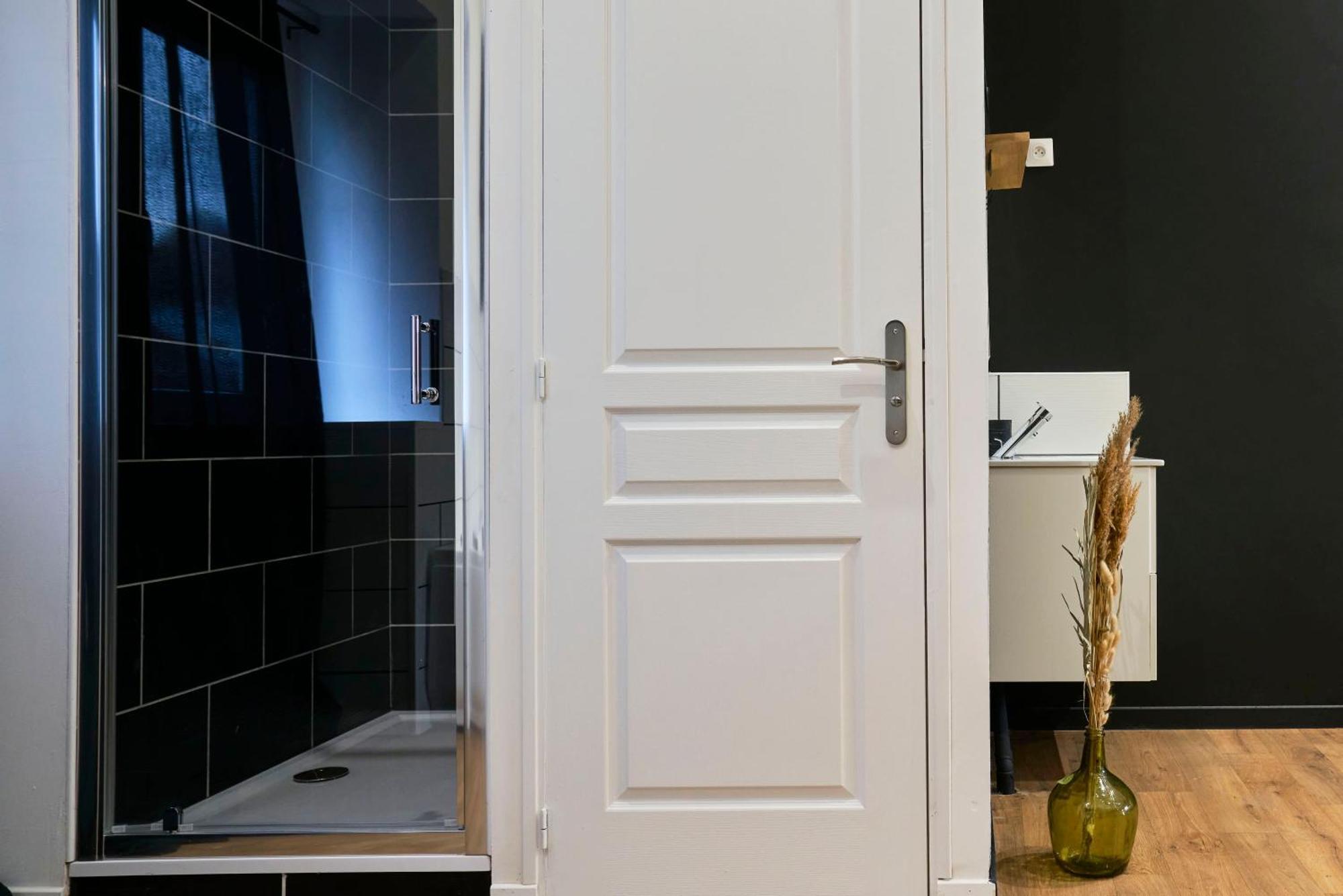 Апартаменты Ng Prestige - Lille L Roubaix Trichon - Balneo - Netflix - Wifi Экстерьер фото